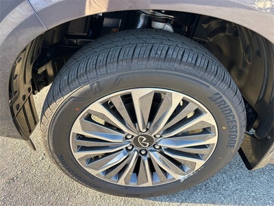 2026 INFINITI QX80 Luxe 4WD