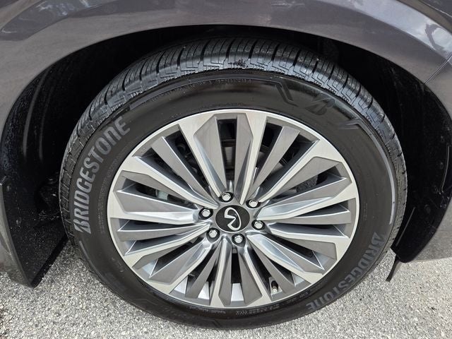 2026 INFINITI QX80 Luxe 4WD