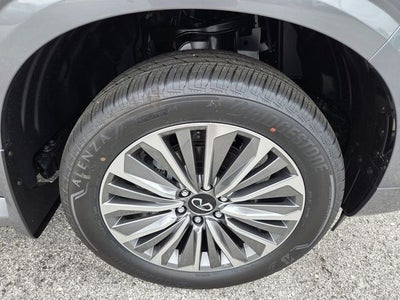 2027 INFINITI QX80 Luxe 4WD