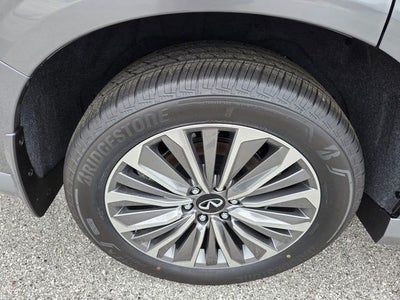 2027 INFINITI QX80 Luxe 4WD