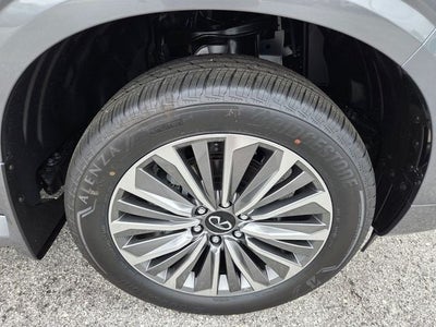 2027 INFINITI QX80 Luxe 4WD