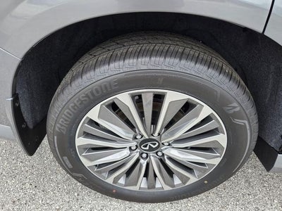 2027 INFINITI QX80 Luxe 4WD