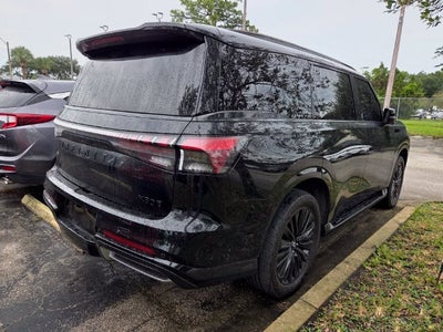 2025 INFINITI QX80 Luxe 4WD
