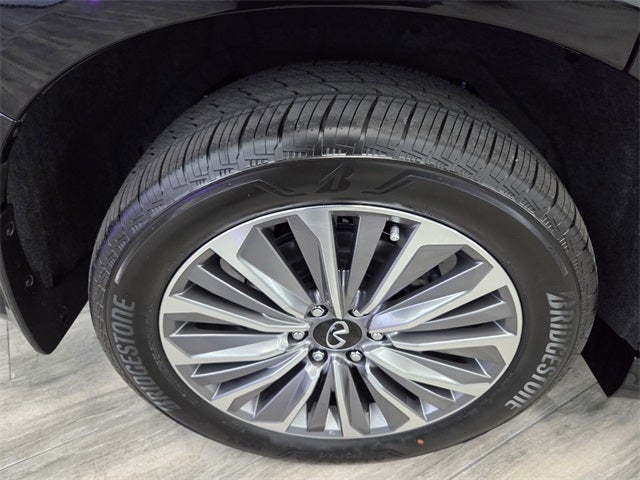 2026 INFINITI QX80 Luxe 4WD