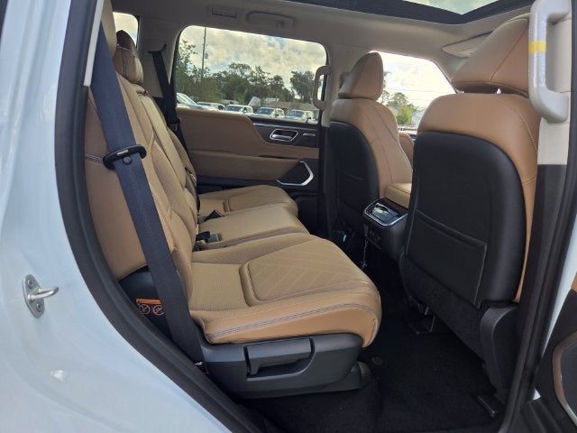 2027 INFINITI QX80 Luxe 4WD