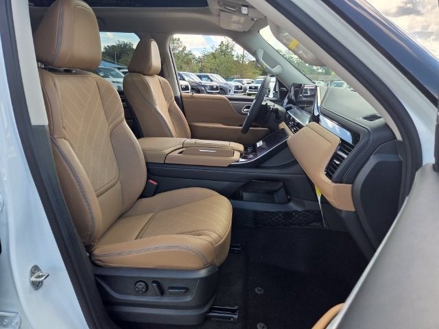 2027 INFINITI QX80 Luxe 4WD