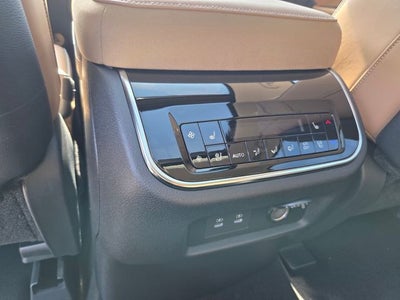 2027 INFINITI QX80 Luxe 4WD
