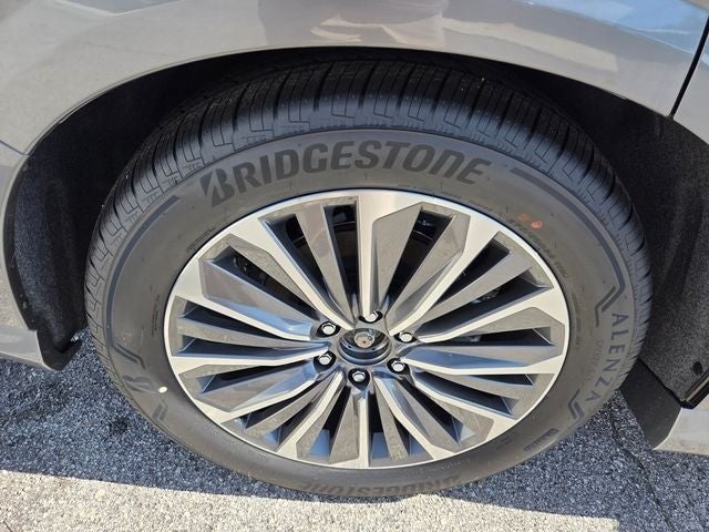 2027 INFINITI QX80 Luxe 4WD