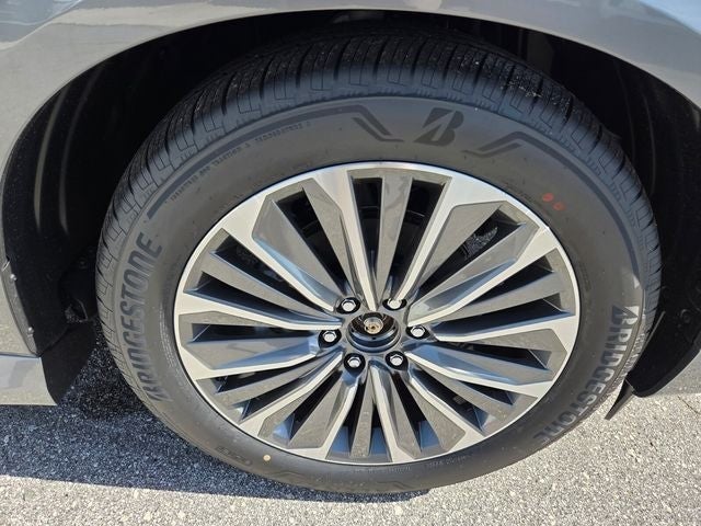 2027 INFINITI QX80 Luxe 4WD
