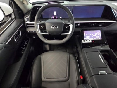 2027 INFINITI QX80 Luxe 4WD