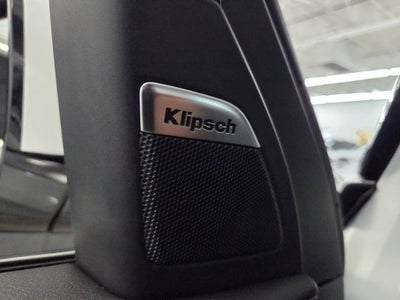 2027 INFINITI QX80 Luxe 4WD