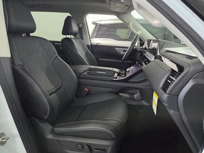 2027 INFINITI QX80 Luxe 4WD