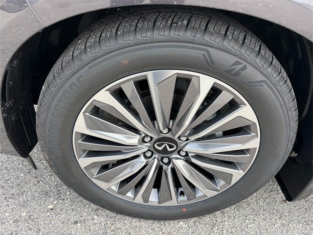 2026 INFINITI QX80 Luxe 4WD