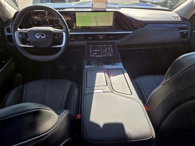 2025 INFINITI QX80 Sensory 4WD