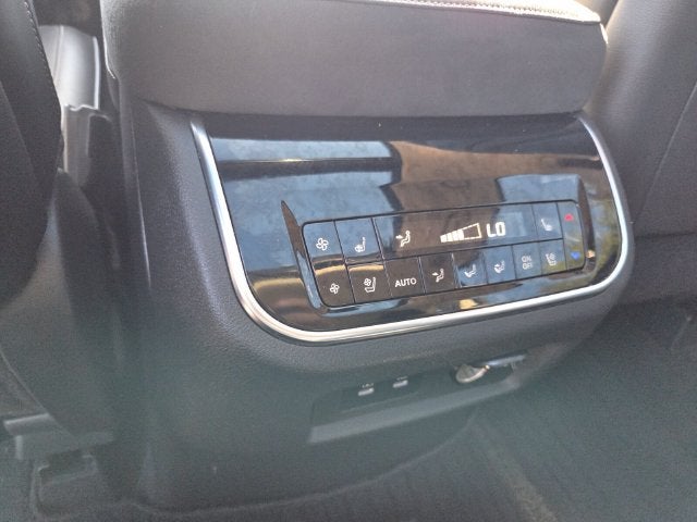 2025 INFINITI QX80 Sensory 4WD