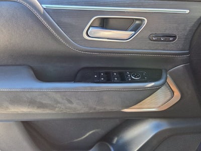 2025 INFINITI QX80 Sensory 4WD