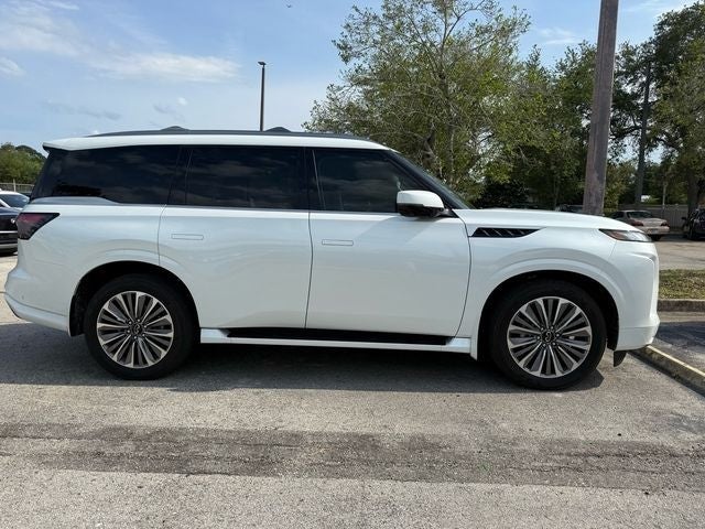2025 INFINITI QX80 Sensory 4WD
