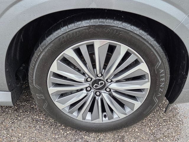 2025 INFINITI QX80 Sensory 4WD