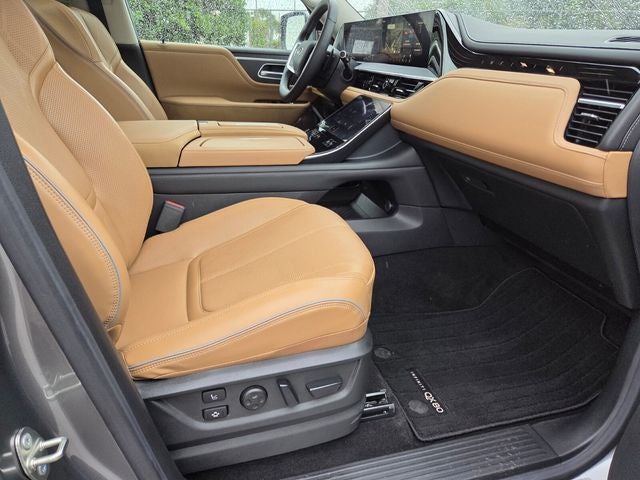 2025 INFINITI QX80 Sensory 4WD