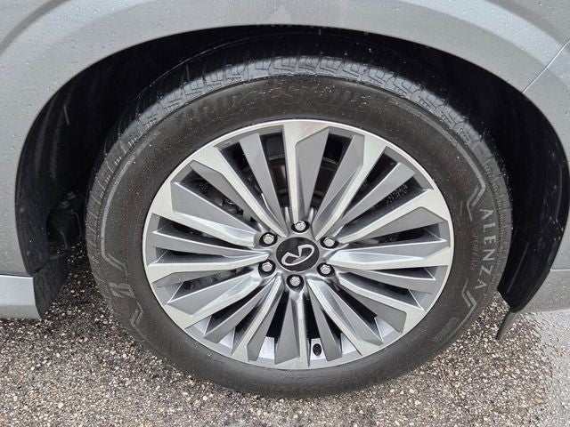 2025 INFINITI QX80 Sensory 4WD