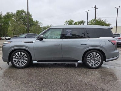 2025 INFINITI QX80 Sensory 4WD