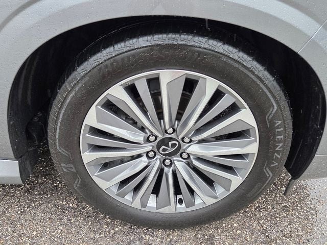 2025 INFINITI QX80 Sensory 4WD