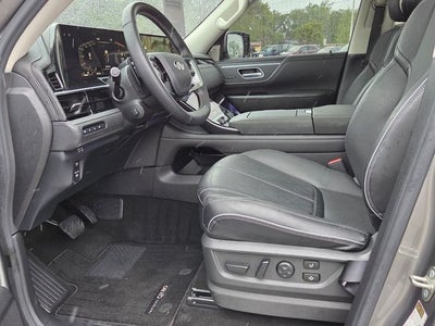 2025 INFINITI QX80 Sensory 4WD