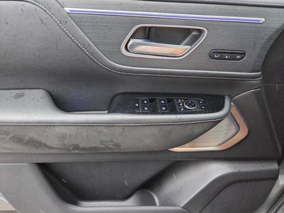 2025 INFINITI QX80 Sensory 4WD