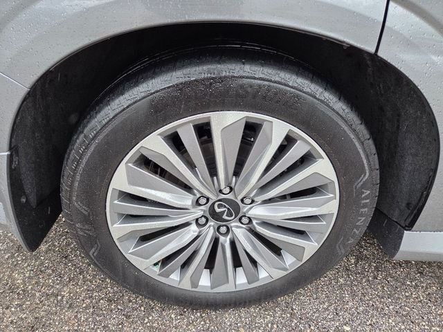 2025 INFINITI QX80 Sensory 4WD