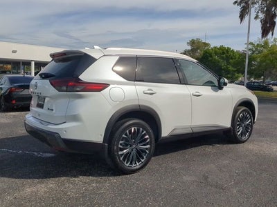 2025 Nissan Rogue SL