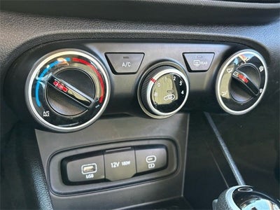 2023 Hyundai Venue SE