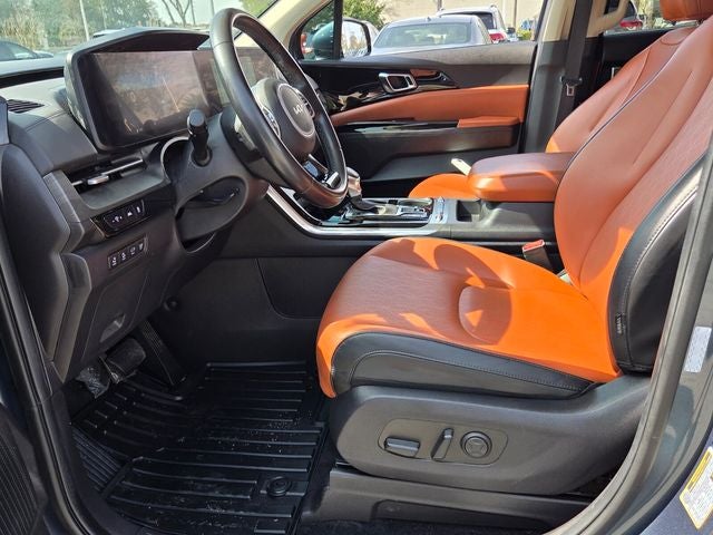 2024 Kia Carnival SX