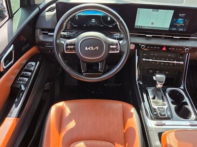 2024 Kia Carnival SX