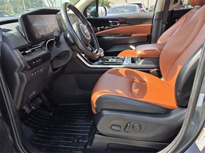 2024 Kia Carnival SX