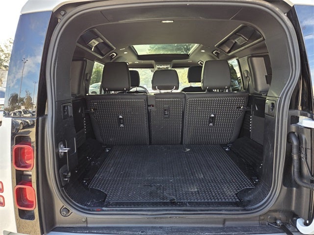 2025 Land Rover Defender 110 S