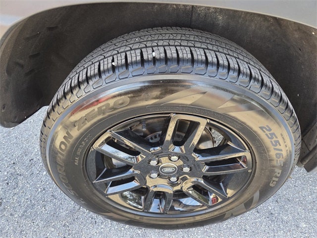 2025 Land Rover Defender 110 S