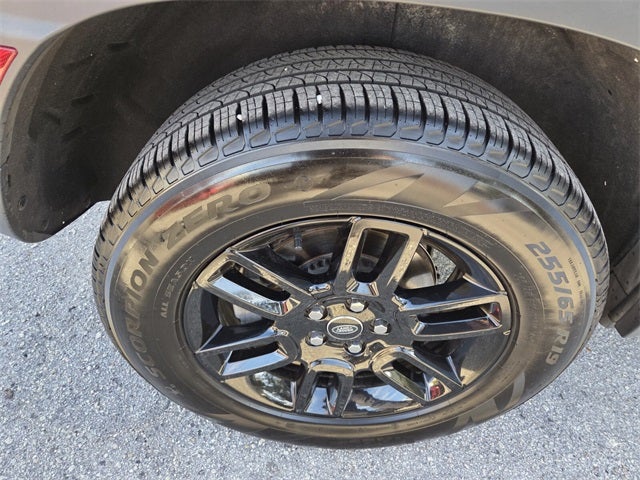 2025 Land Rover Defender 110 S