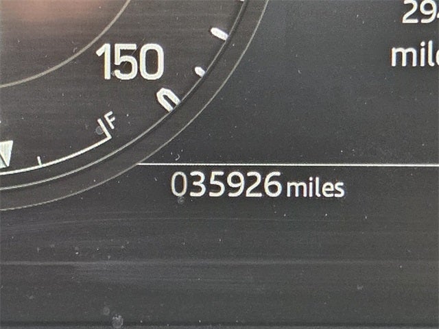 2025 Land Rover Defender 110 S