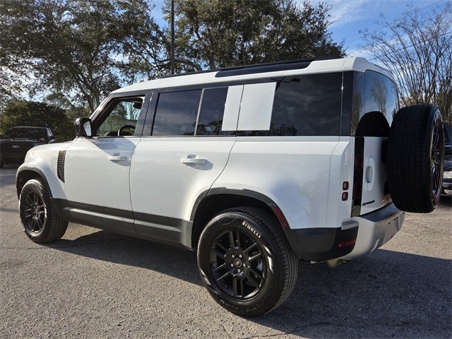 2025 Land Rover Defender 110 S