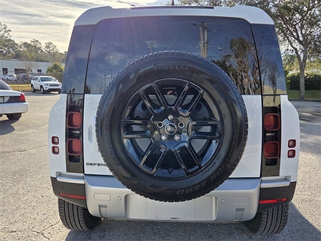 2025 Land Rover Defender 110 S
