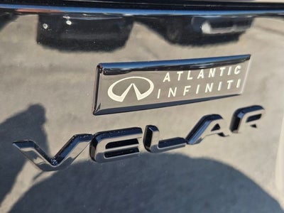 2025 Land Rover Range Rover Velar Dynamic SE