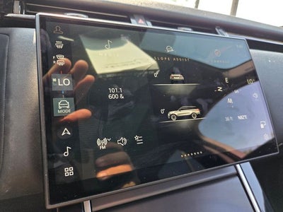 2025 Land Rover Range Rover Velar Dynamic SE