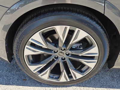 2025 Audi Q8 55 Premium Plus quattro