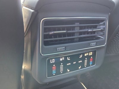 2025 Audi Q8 55 Premium Plus quattro