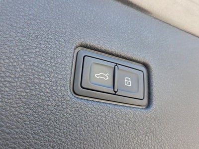 2025 Audi Q8 55 Premium Plus quattro