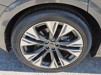 2025 Audi Q8 55 Premium Plus quattro