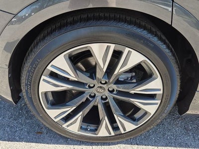 2025 Audi Q8 55 Premium Plus quattro