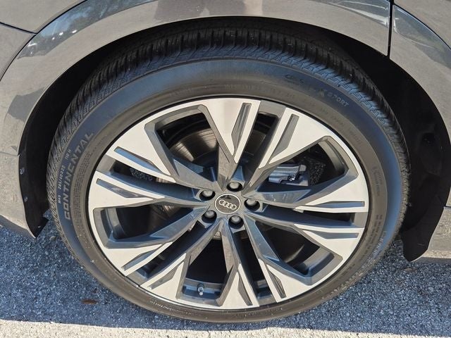 2025 Audi Q8 55 Premium Plus quattro