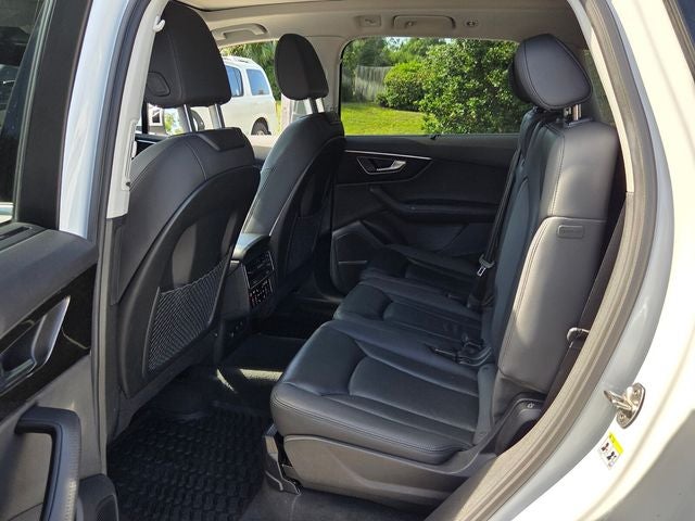 2023 Audi Q7 45 Premium Plus quattro
