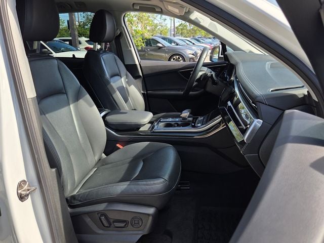 2023 Audi Q7 45 Premium Plus quattro